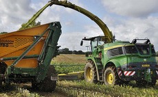 User review: John Deere 9700i forage harvest and clever use of tech helps bring in the maize