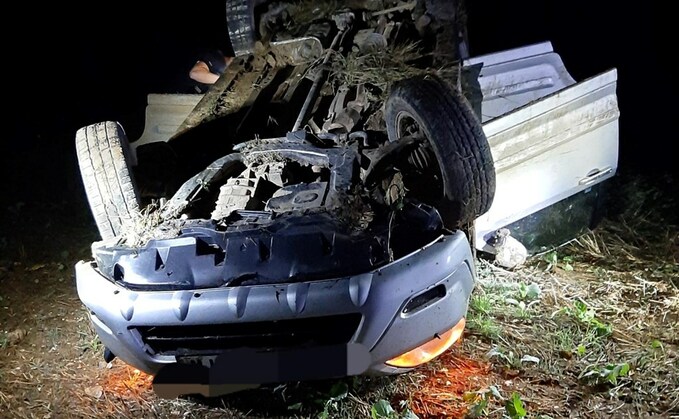 Police said they were involved in a chase with a vehicle which was suspected of being used for hare coursing in Winchester (Hampshire and Isle of Wight Constabulary)