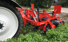 Standen introduces Dutch company Vegniek's potato haulm pullers